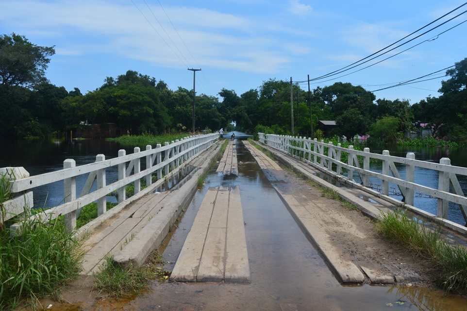 Este mediodía. Así se encontraba el Puente Caí.
