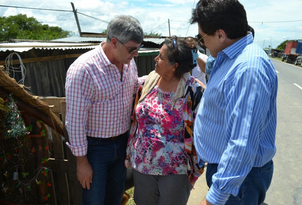 Acompañado. El ministro Buryaile estuvo acompañado por el intendente Celauro. 