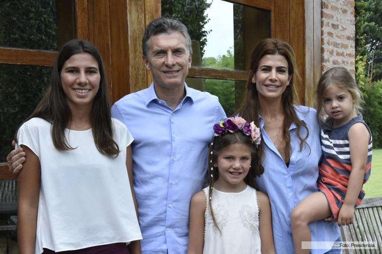 Fiscal. Las hijas del Fiscal Nisman, fueron recibidas por el Presidente. 