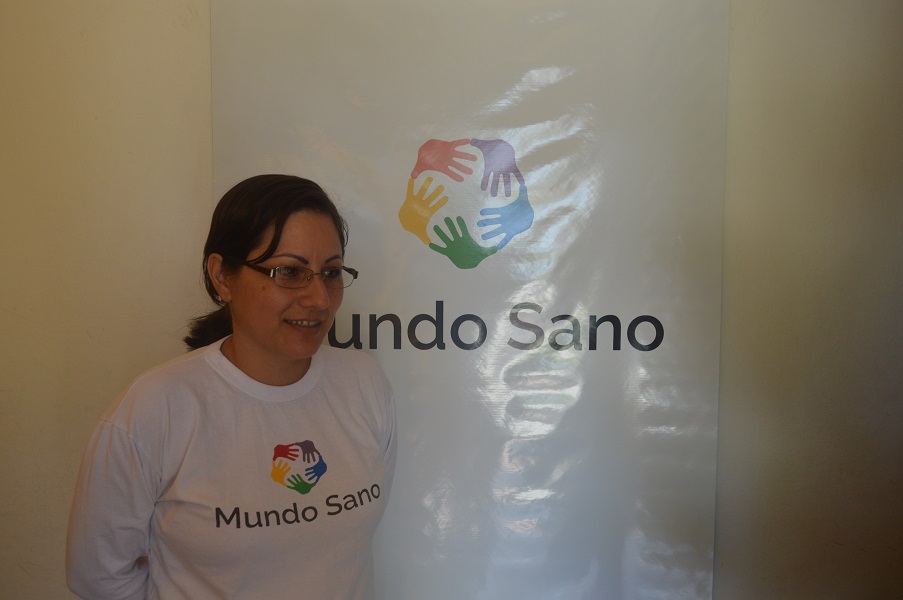 Mundo Sano. Evangelina Aldama la referente local, se refirió a la problemática sobre el dengue.