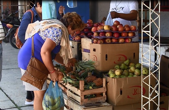 Ventas. El público se acercó hasta el Mercado Municipal 