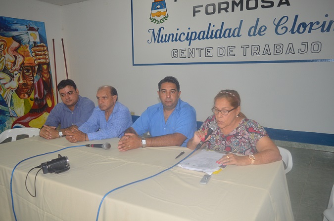 Presentación de la nueva funcionaria, Elena Godoy.