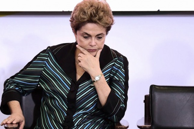 Dilma suspendida por el Senado por 180 días. 