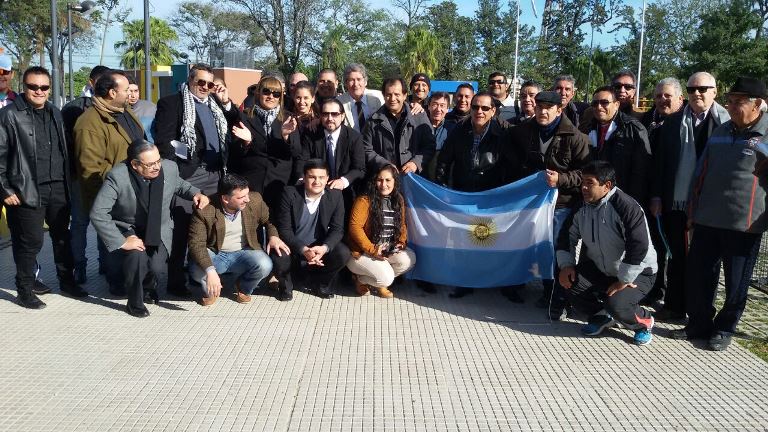 Periodistas reunidos en la plaza San Martín para la foto principal. 