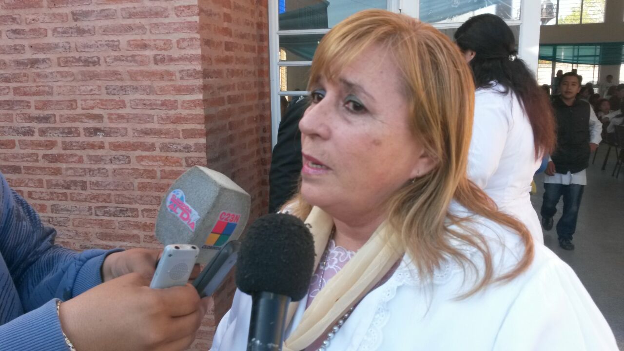 Zulma Riquelme, Directora de la Esc. N°372.