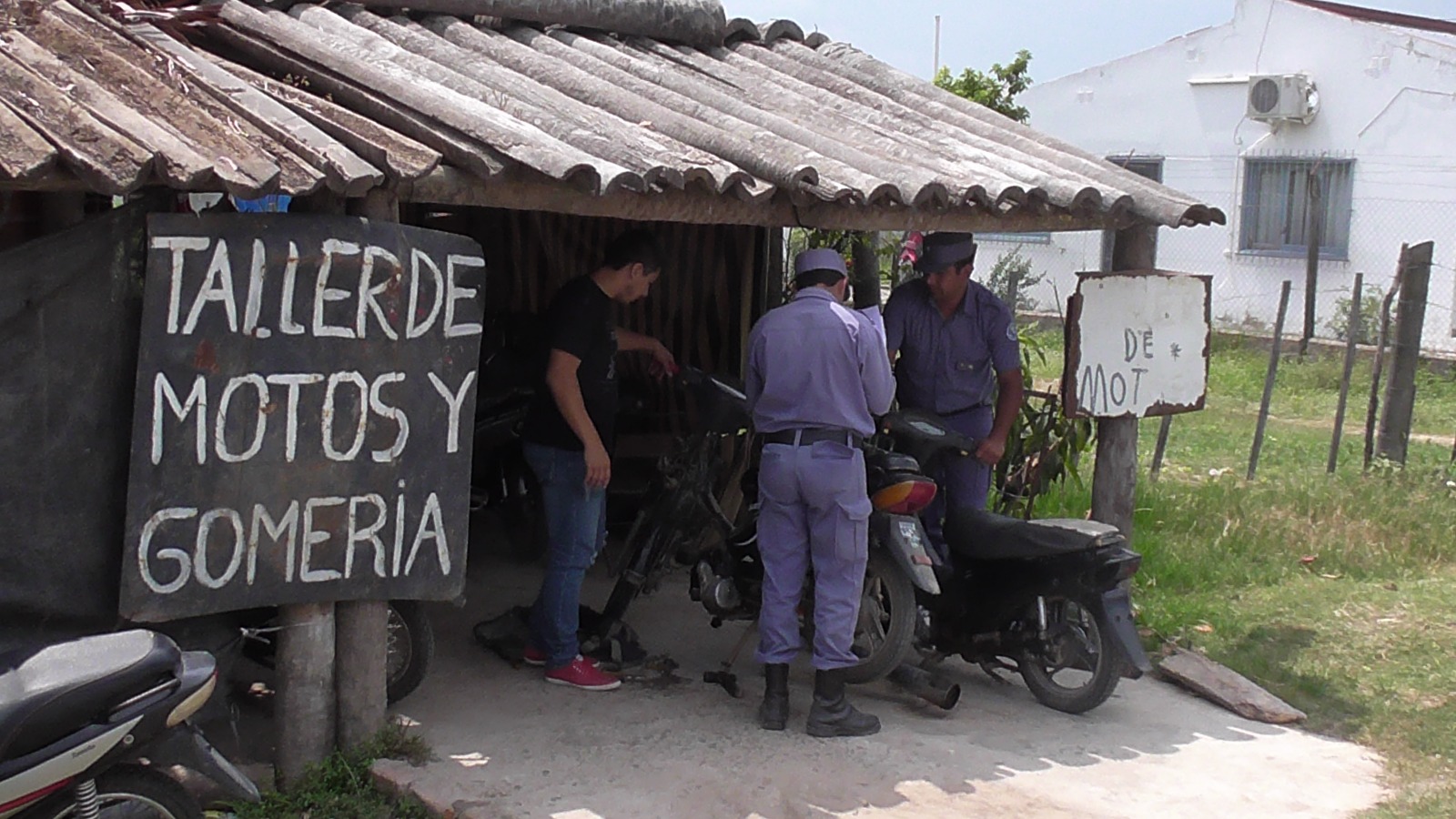 El taller inspeccionado por la Policía. 