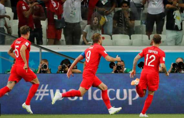 inglaterra debut