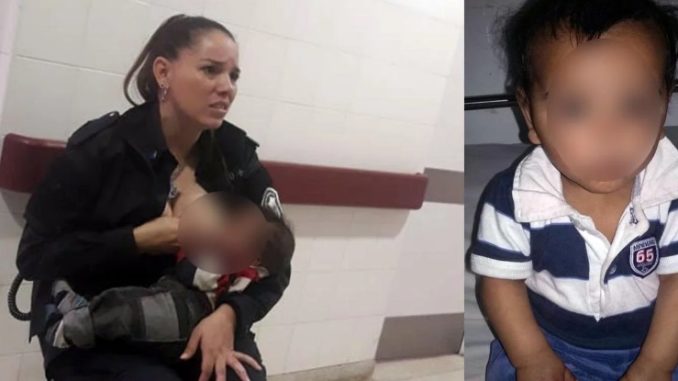 policia da la teta