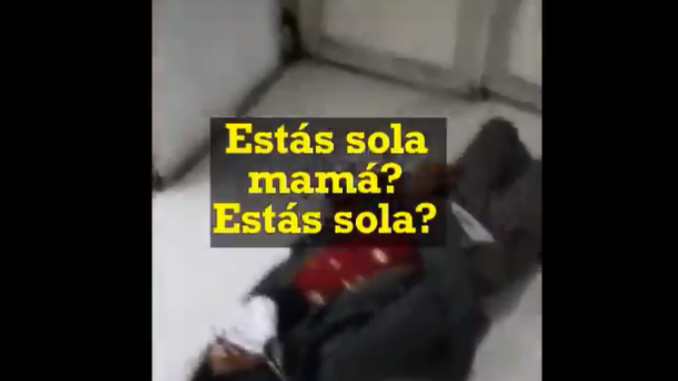 señora en el psio