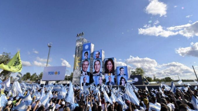 postales-del-acto-del-peronismo-por-el-dia-de-la-lealtad-en-la-pampa-793395-681x382
