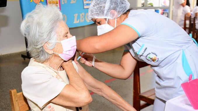 Vacunacion_abuelos