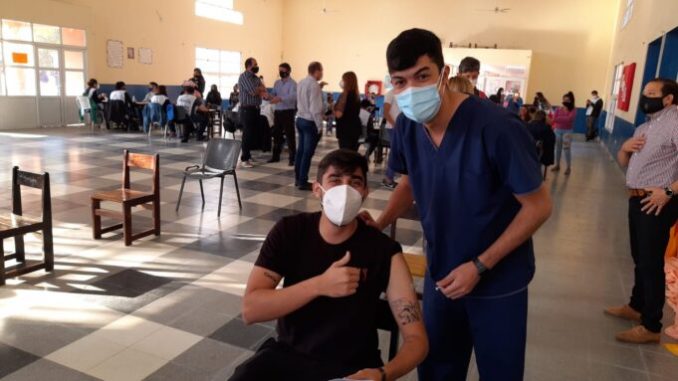 jovenes-vacunacion-clorinda-681x383