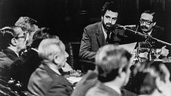 1985-09-13_Juicio-a-las-juntas-militares-dictadura_AFP